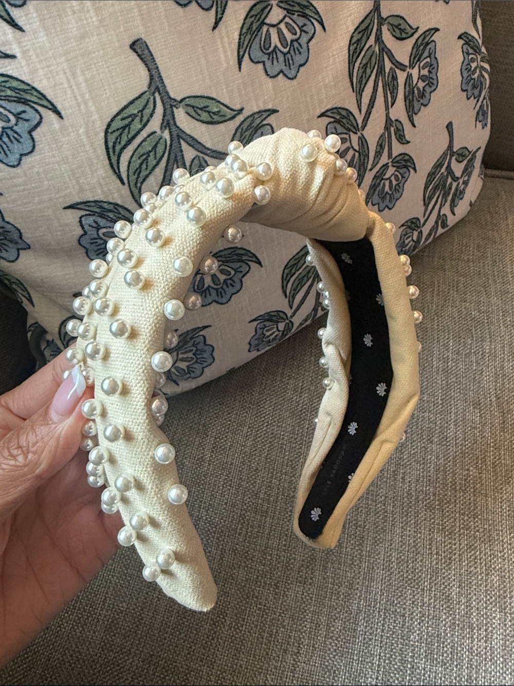 Lele Sadoughi pearl knotted headband